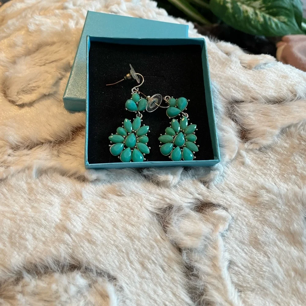 VTG Blue TURQUOISE EARRINGS purchased from Indian Reservation Handmade earrings - Picture 6 of 8